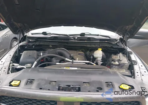 2016 Ram 1500 Express z USA, uszkodzony, nr VIN 3C6RR7KT7GG318532